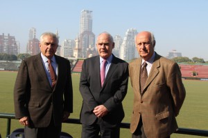 De izq a der- Francisco E. Dorignac, Enrique Meyer y Alberto Goti, VicePresidente de la AAP en la cancha 1 de Palermo