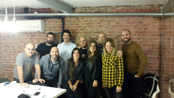 Jurado Young Cyber Lions. Ernest Ryba (Wunderman) Diego Rubio (Latin 3) Mariano Jeger (RG/A) Martin Hazan (Nextperience) Pablo Tajer (Grey) Mariano Dorfman (Icolic) Santiago Maiz (Webar) Sabrina Prieto (Unicef) Carolina Banfi (FilmSuez) y Emiliana Torrens (Possible) 44 Participantes, 22 duplas, y 2 ganadoras que viajarán a Cannes representando a Argentina en los Young Cyber Lions 2016 by Interact